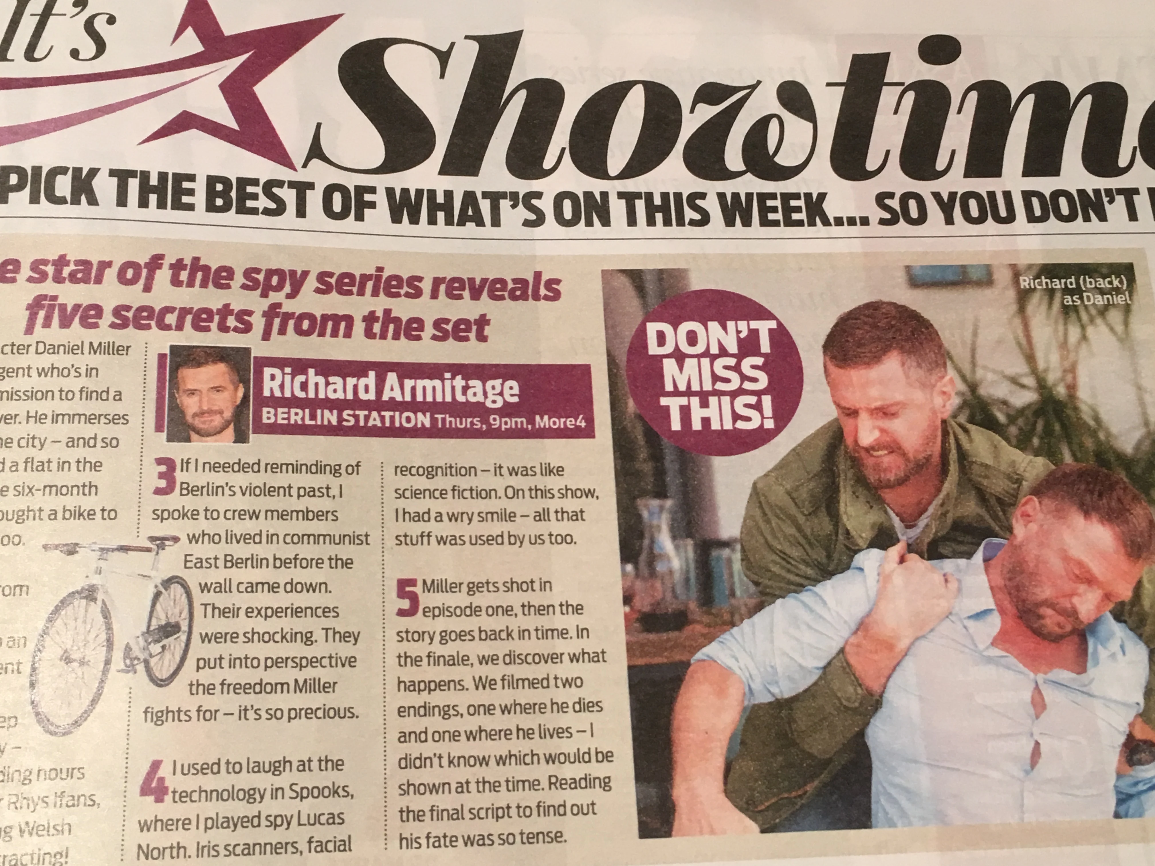 UK Weekend Magazine November 2018: KEIRA KNIGHTLEY Engelbert Humperdinck RICHARD ARMITAGE - Image 3