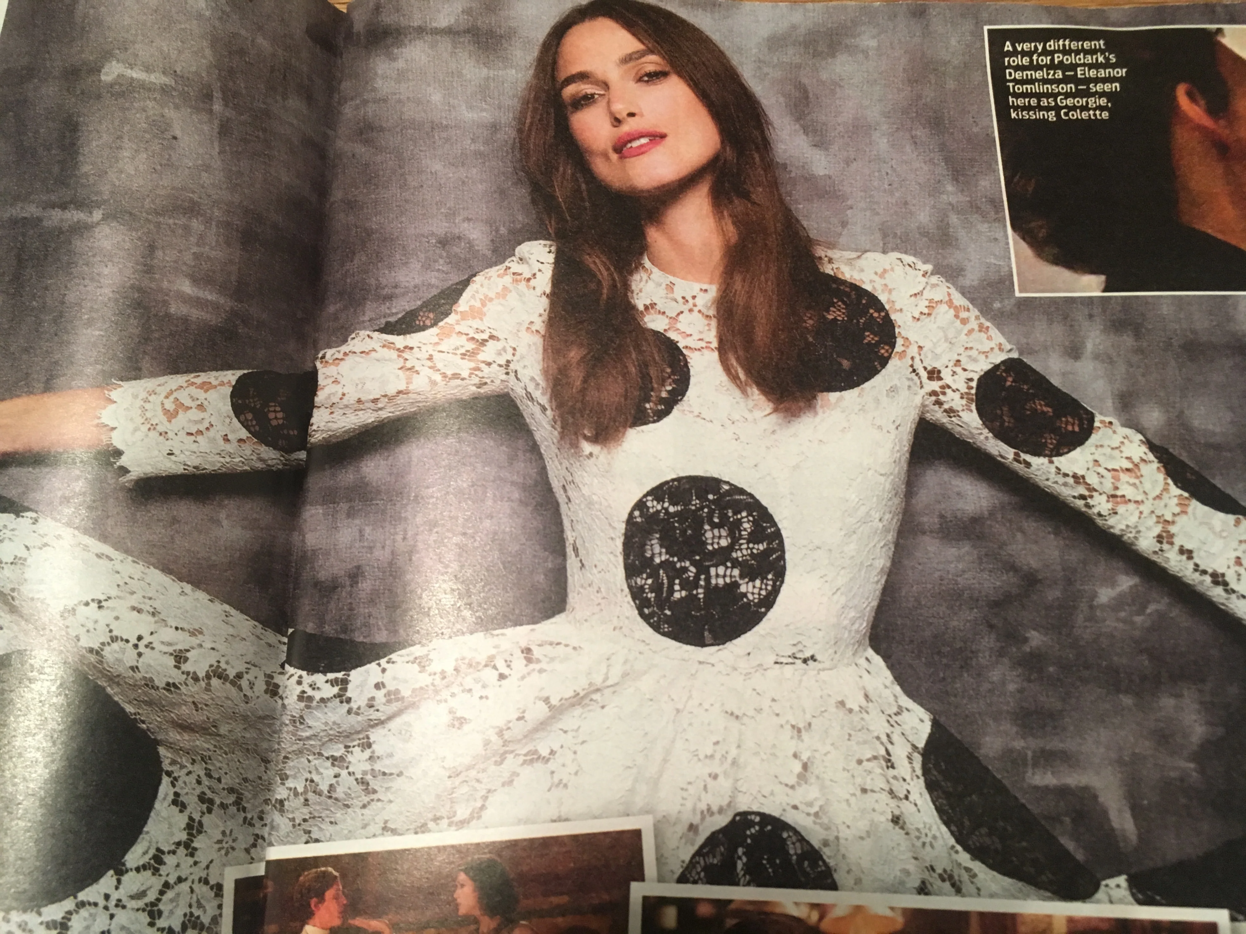 UK Weekend Magazine November 2018: KEIRA KNIGHTLEY Engelbert Humperdinck RICHARD ARMITAGE - Image 4